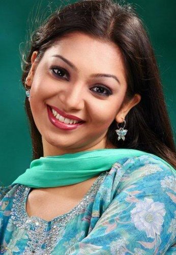 Bangladeshi Actress Model Sadia Jahan Prova MMS Sex Scandal