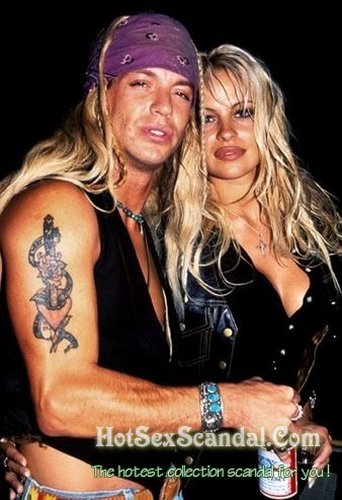 Very Hot Girl Pamela Anderson And Bret Michaels