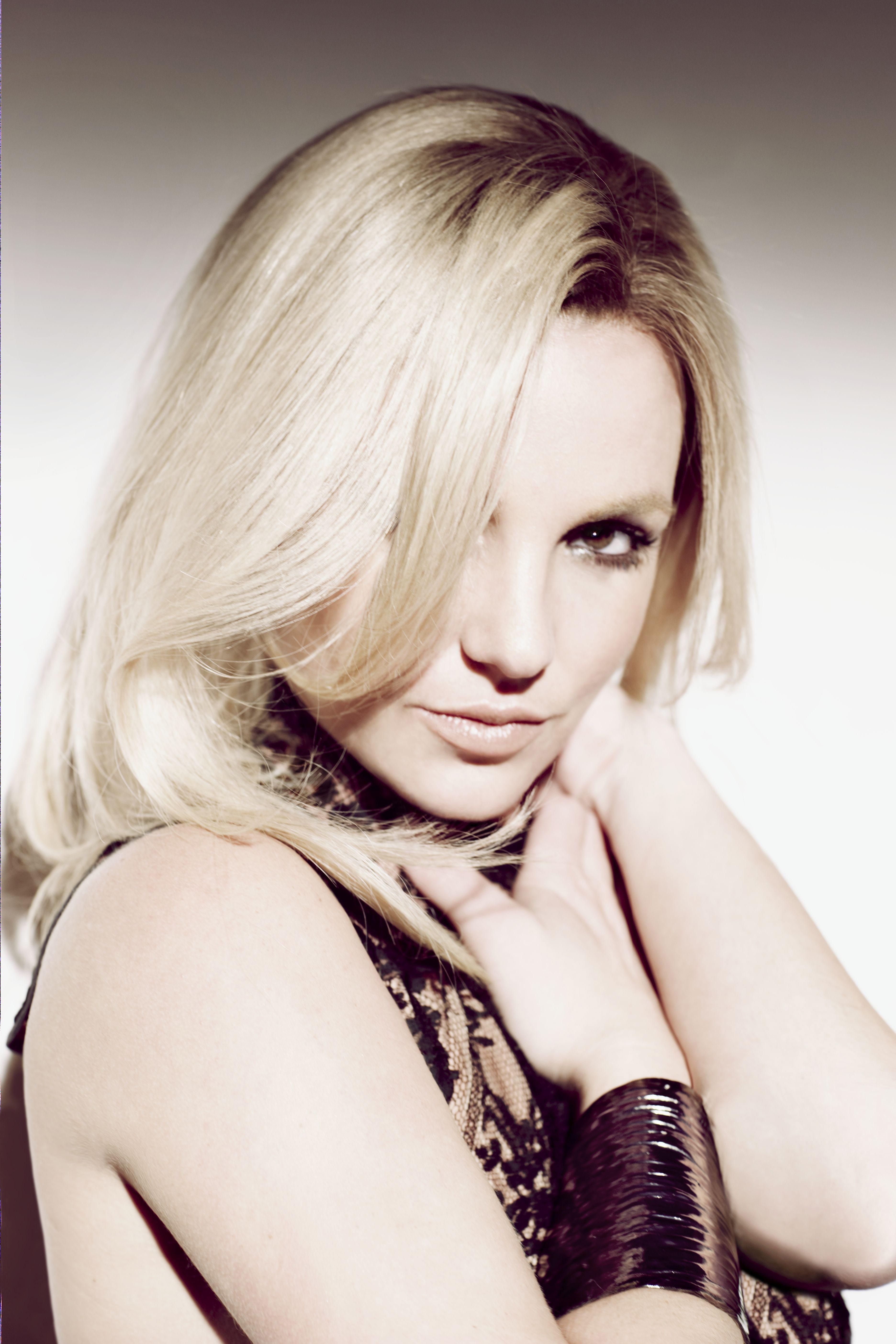 Britney_Spears_sexy_Mark_Liddell_photo_shoot_27x_UHQ_13.jpg