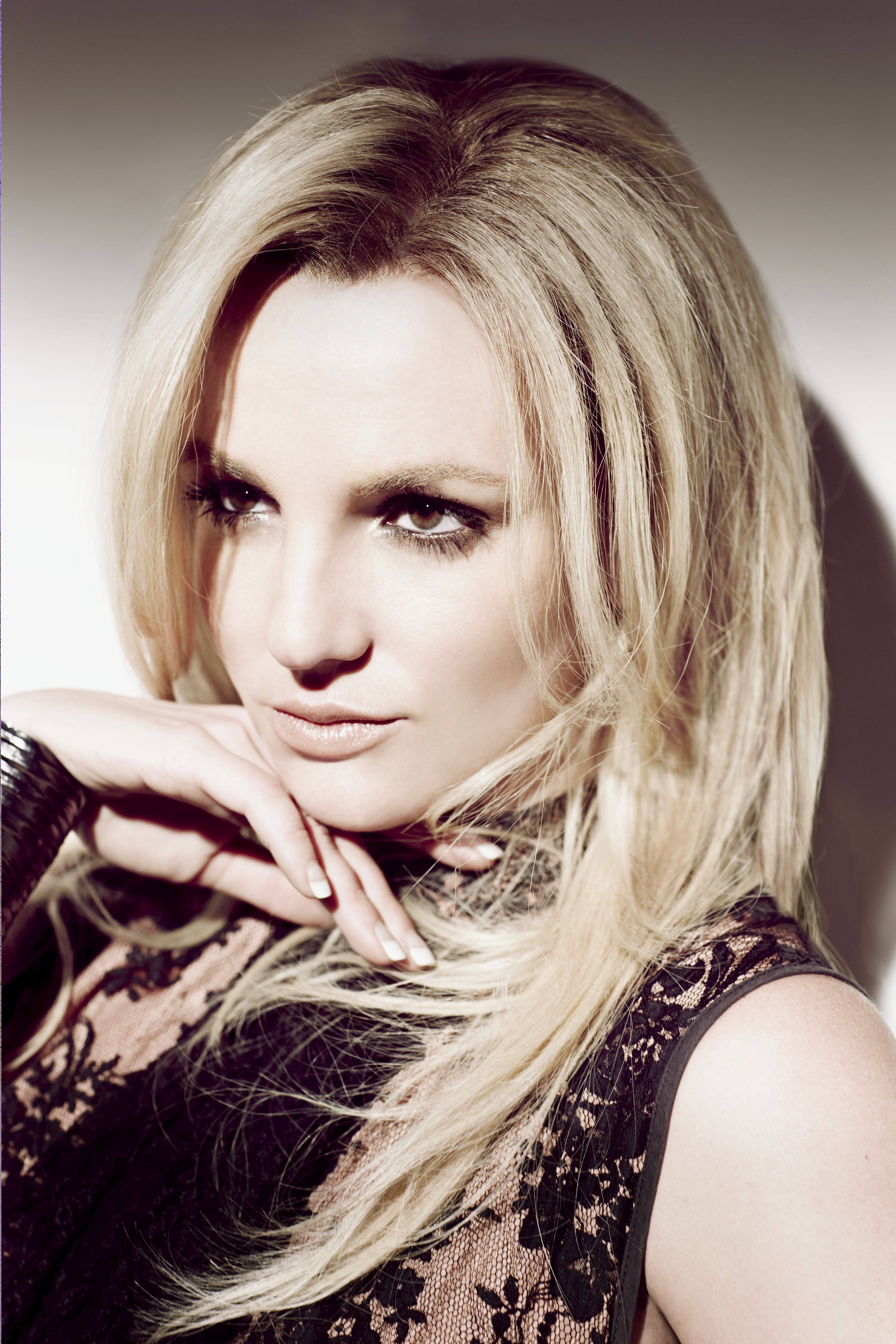 Britney_Spears_sexy_Mark_Liddell_photo_shoot_27x_UHQ_12.jpg